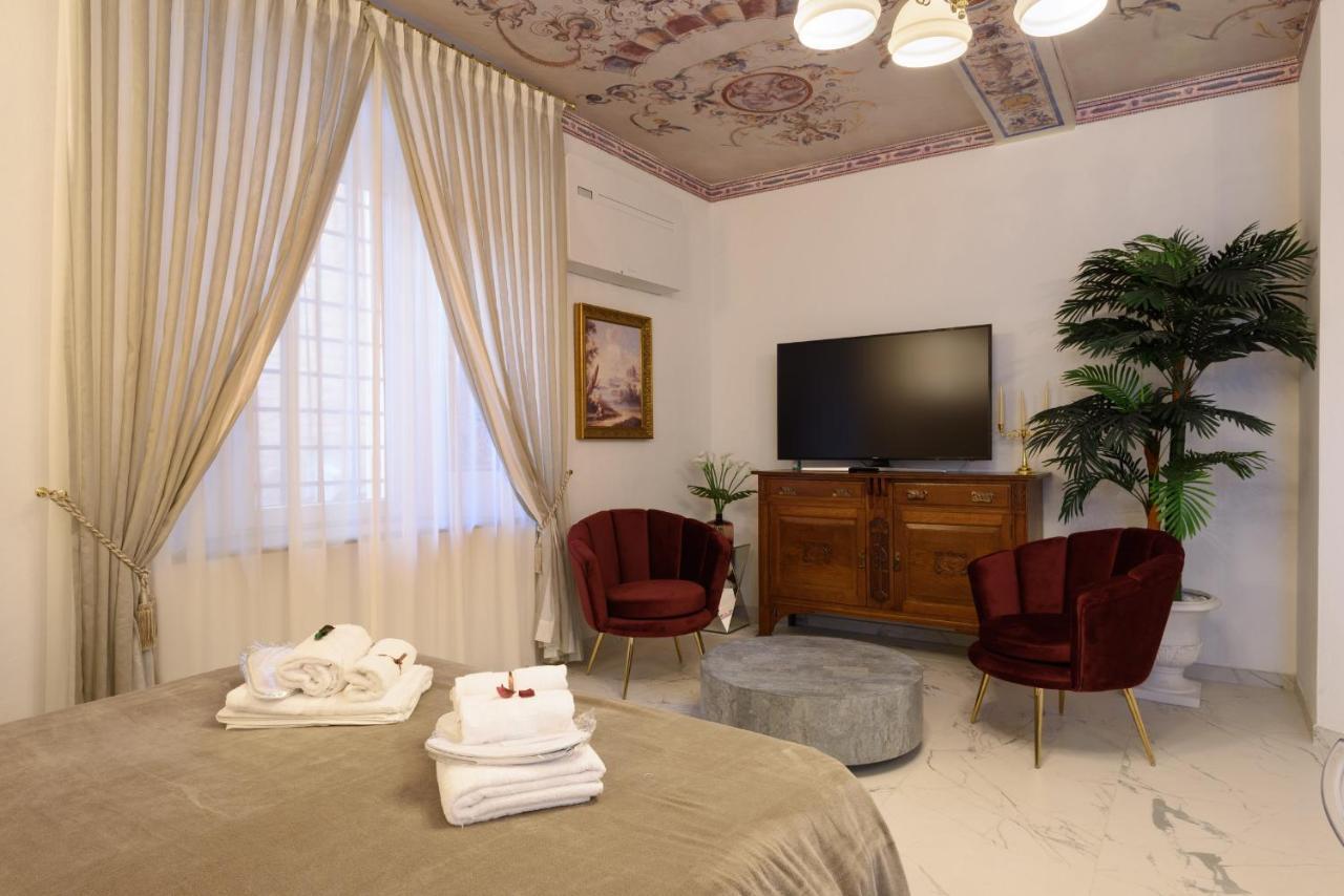 Domus Nannini Spa - L' Arco Di Matteotti Siena Buitenkant foto